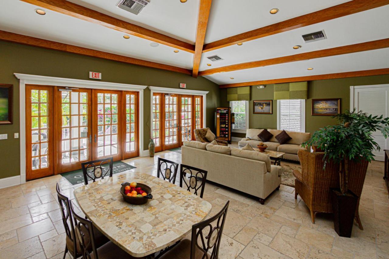 Greenlinks At Lely Luxury White Orchid Fully Renovated Modern 1St Floor 3Bdr Golf Resort Villa Naples Exterior photo